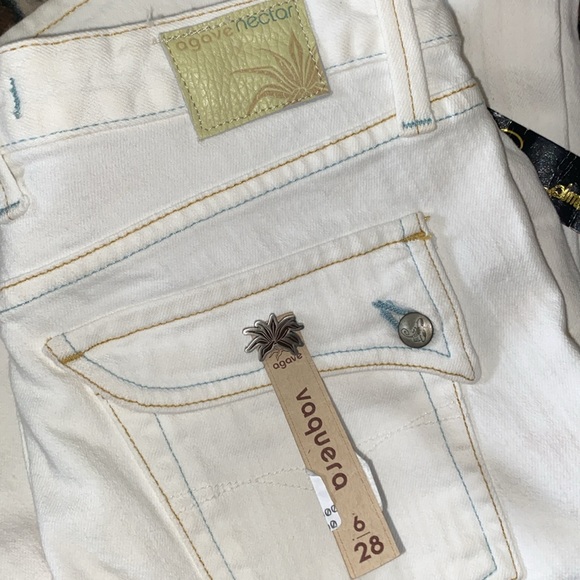 AGAVE Jeans Women’s Size 28 Size 6 Agave Slim Boot Cut Jeans Agave Nectar White - Picture 2 of 16